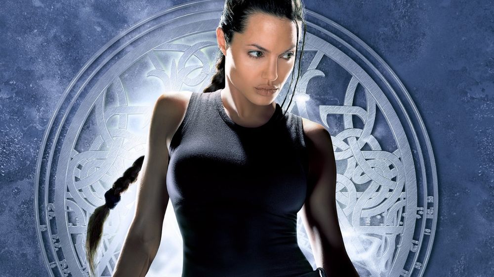  Lara Croft: Tomb Raider 